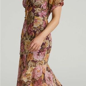 Showpo Jasalina Dress / Midi / Floral